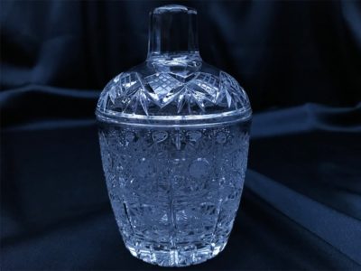 Krištálová brúsená dóza medovka 10 cm s viečkom