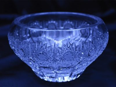 Krištálová brúsená dóza 16 cm s viečkom