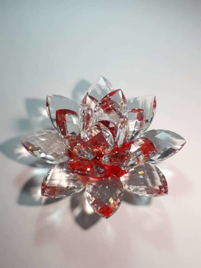 Krištálový brúsený lotosový kvet červený 15 cm