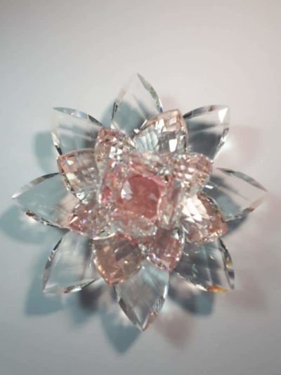 Krištálový brúsený lotosový kvet ružový 20 cm