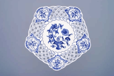 Cibulák – Misa 5-hranná 28 cm na ozdobnej nohe – originálny cibuľový porcelán 1. akosť