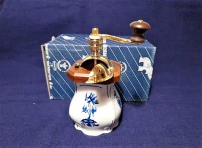 Cibulák – Mlynček na korenie – originál cibuľový porcelán 1. akosť