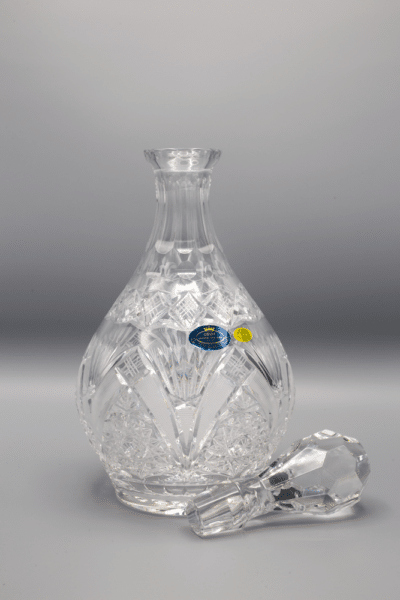 Crystal cut whiskey bottle ÚSVIT 850 ml - Image 2